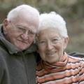 коррекция слуха у слабослышащих пожилых людей
